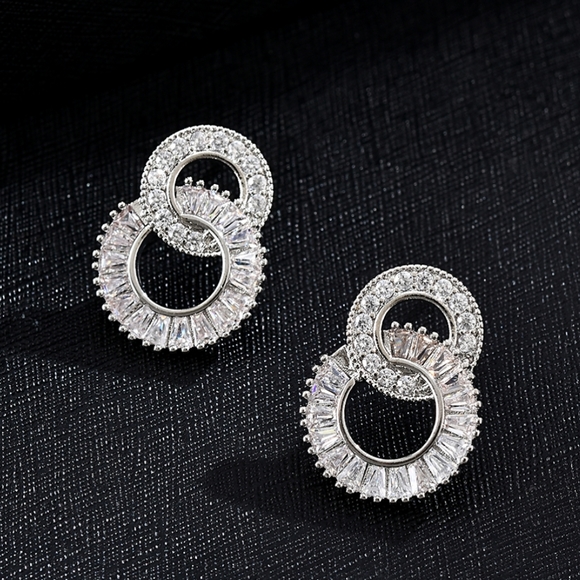 Sparkling Circle Cubic Zirconia Diamond Earrings - Picture 5 of 6